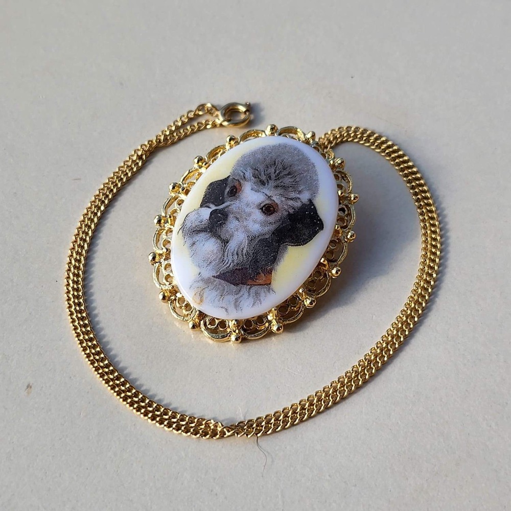 Vintage Gold Tone Resin Poodle Portrait Brooch Pendant Necklace Gray White - Picture 10 of 10